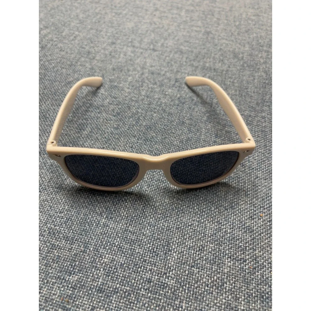 White Square Frame Sunglasses Classic Wayfarer Style Dark Tint Lenses Unisex